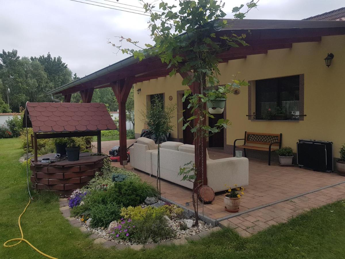 Ubytovani U Spacku Palava Novosedly Kültér fotó